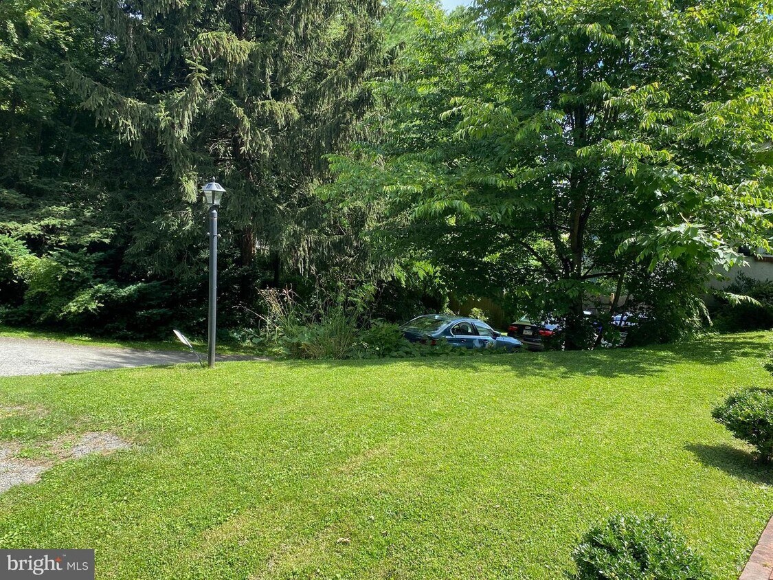 Primary Photo - 308 West Ave