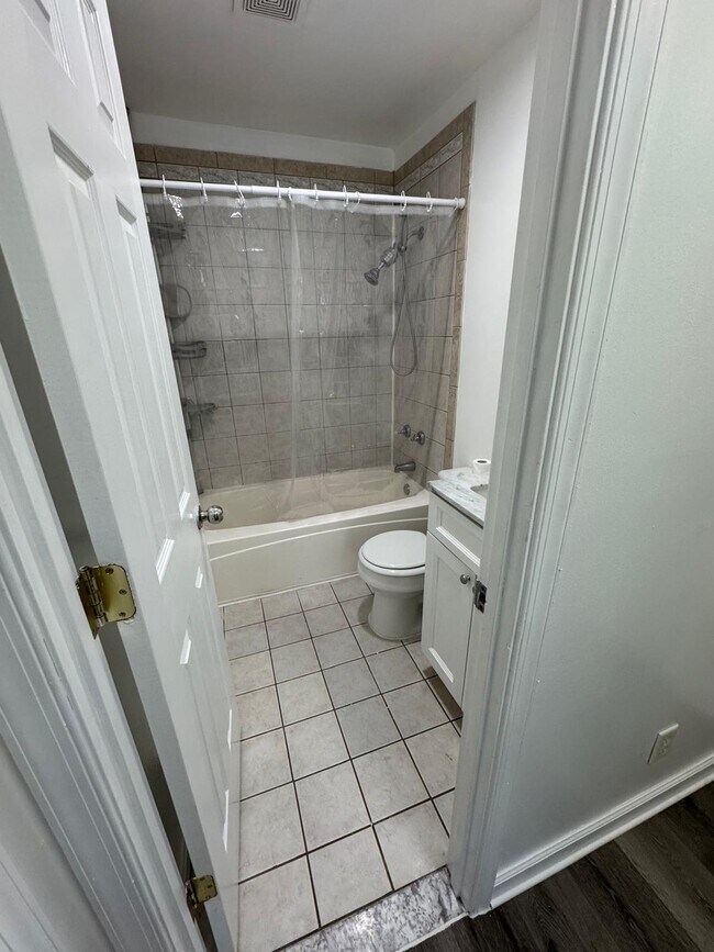 Foto del edificio - 1467 Charlestown Dr