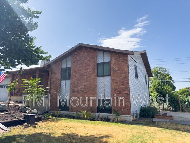 Foto del edificio - 779 N 200 W