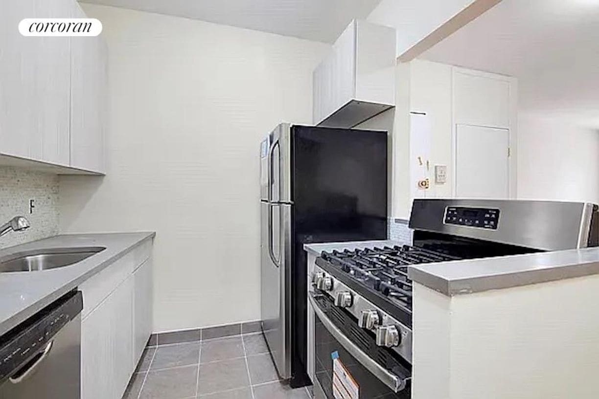 Foto principal - 414 E 119th St