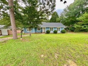 Building Photo - 520 Nottingham Dr