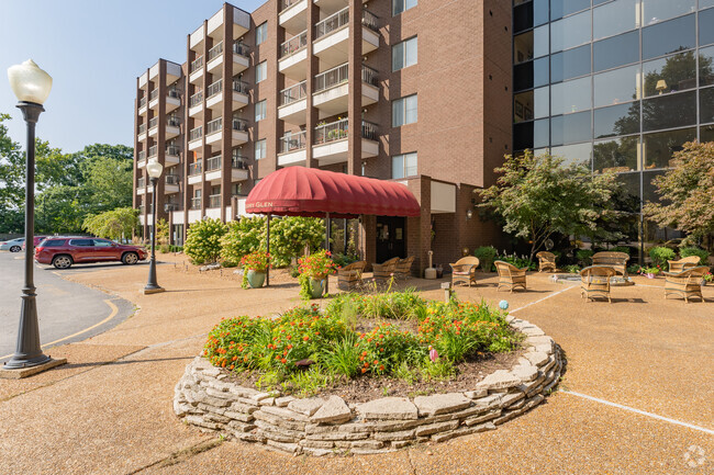 Building Photo - Hickory Glen, Active Senior Living