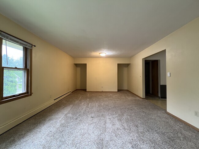 Foto del edificio - 2296 Woodworth St