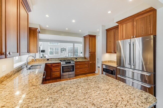 Foto del edificio - 82 Johnson Woods Dr