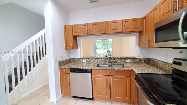 Foto del edificio - 8222 SW 27th St