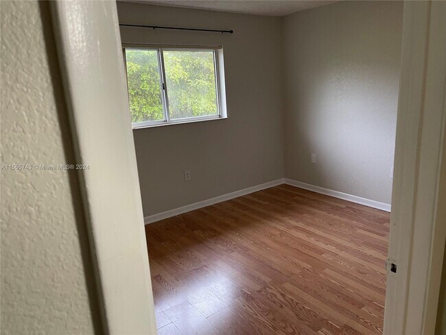 Foto del edificio - 14931 SW 82nd Terrace
