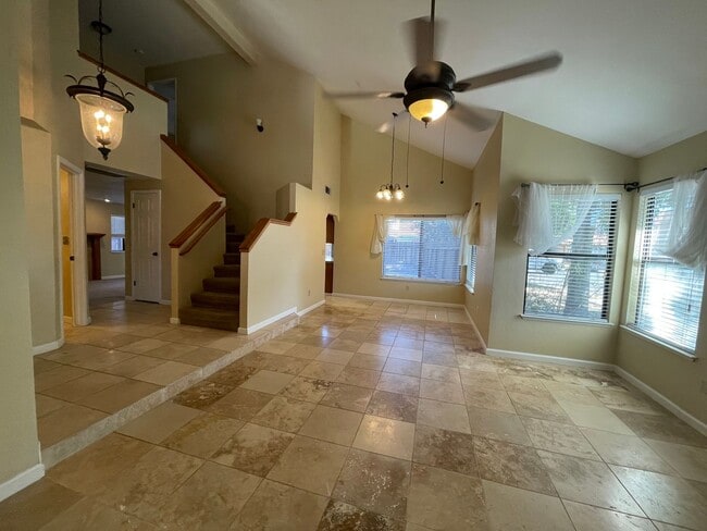 Foto del edificio - 905 Westwood Ave