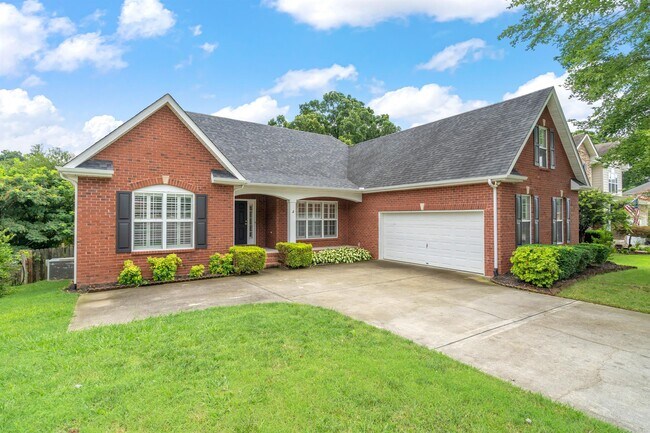 Building Photo - 10052 Madison Ridge Ln