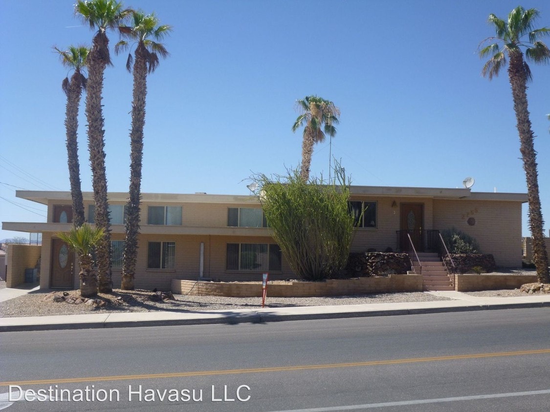 Primary Photo - 2755 Palo Verde Blvd S