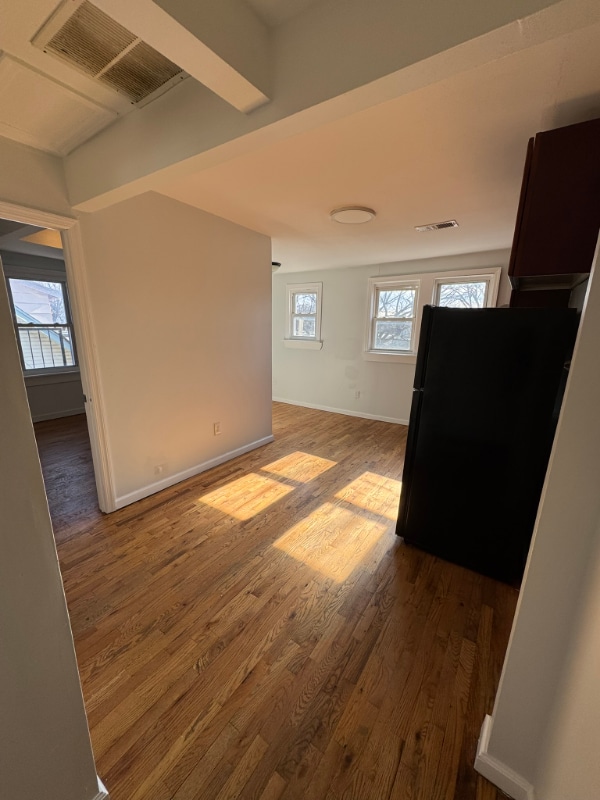 Building Photo - 282 Schley St