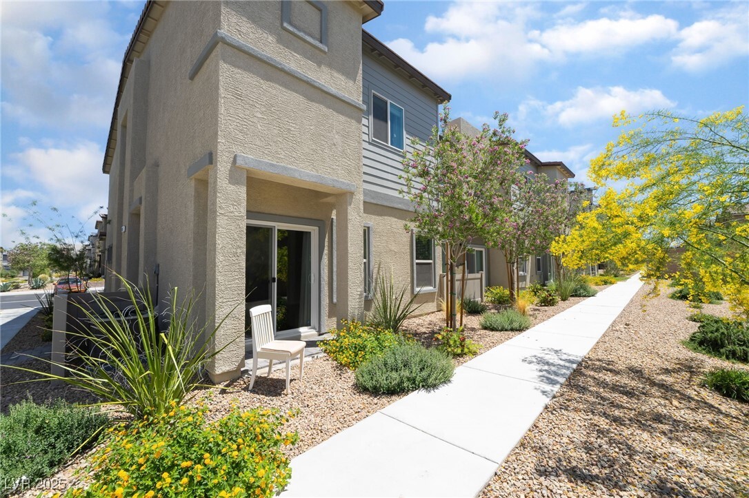 Primary Photo - 12731 Epperly St
