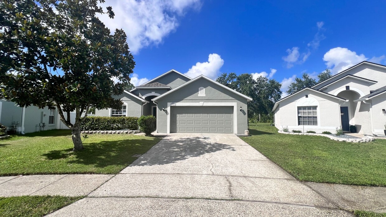 Charming 3-Bedroom Home in HOA Community –... - Charming 3-Bedroom Home in HOA Community –...