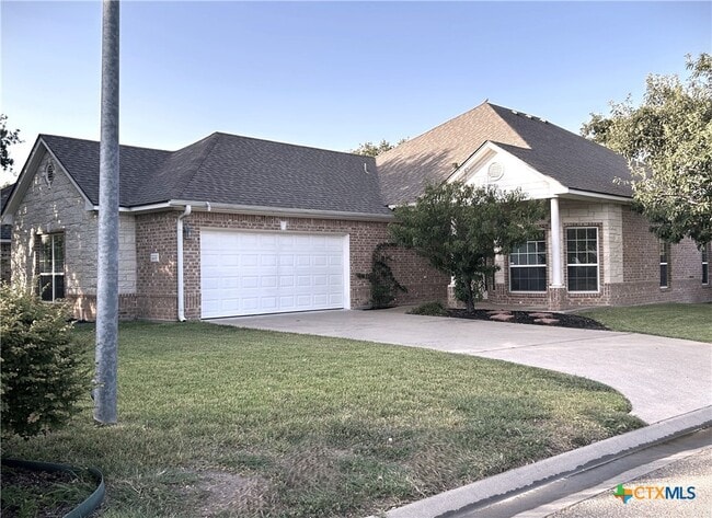 Foto del edificio - 2600 Garden Brook Trail