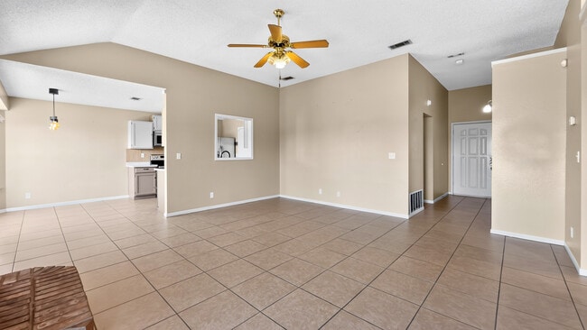 Building Photo - 3507 Christie Dr