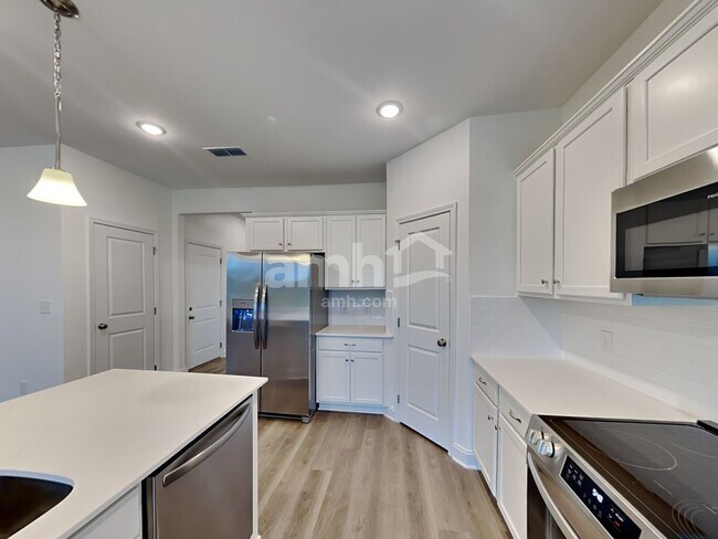 Building Photo - 201 Gershon Way