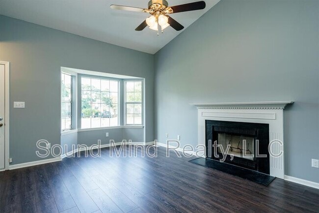 Building Photo - 3533 Piedmont Dr