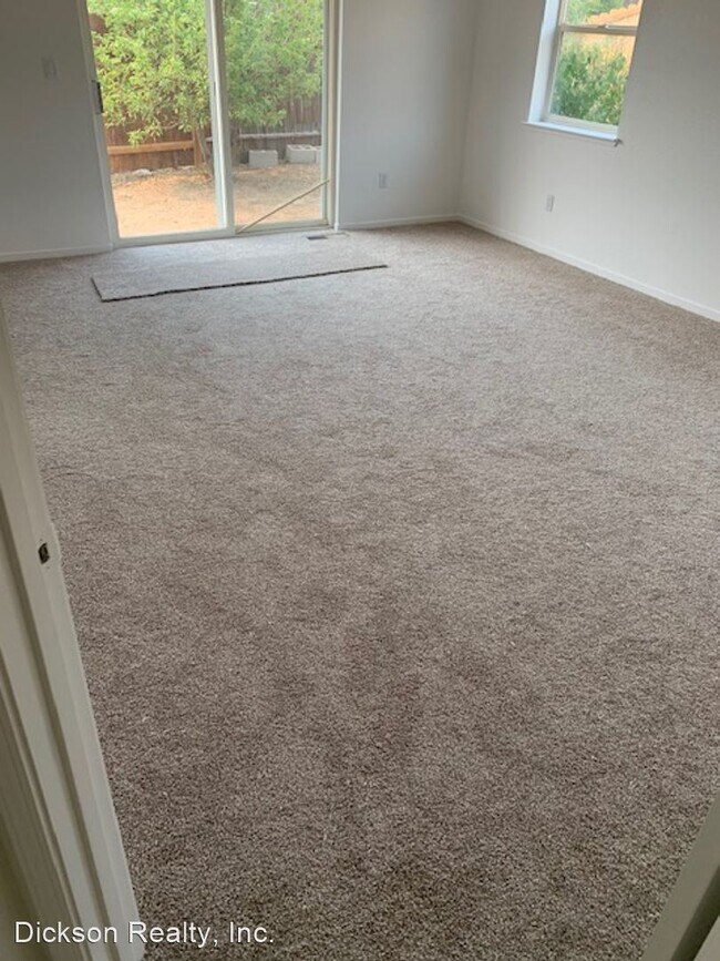Building Photo - 3 br, 2.5 bath House - 15500 Quicksilver Dr