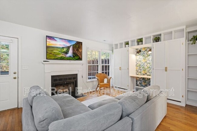 Building Photo - 126 Shady Spring Pl