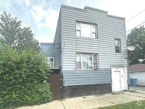 Building Photo - 5159 S Albany Ave