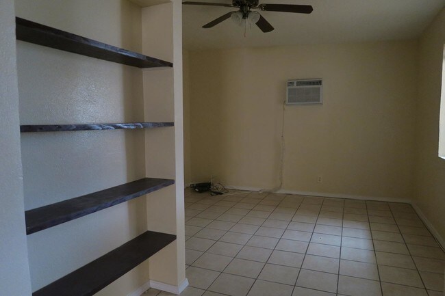 Building Photo - 4610 Arlen Ave