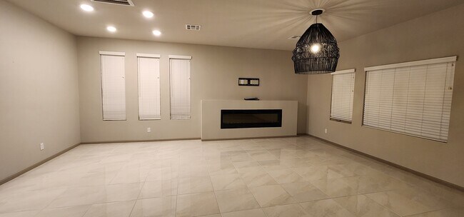 Building Photo - 8089 Misty Canyon Ave