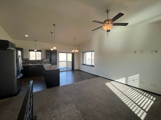 Building Photo - 124 Melano St