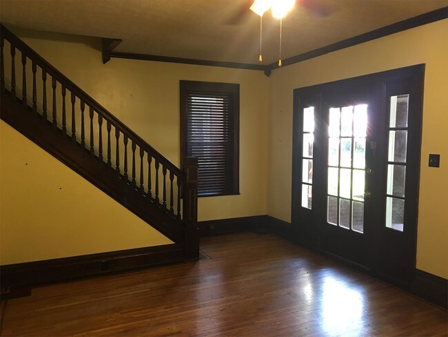 Foto del edificio - 604 12th Ave