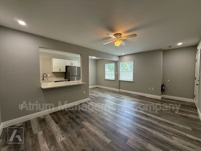 Foto del edificio - 4715 Rio Grande Ave