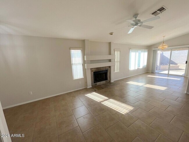 Building Photo - 4148 E Anderson Dr