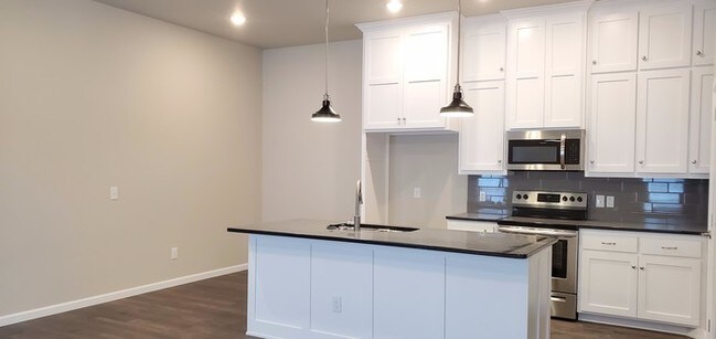 Foto del edificio - 6517 Bent Wood Villas Dr