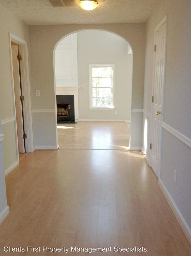 Foto del edificio - 3 br, 2.5 bath House - 9002 Mallory Lane