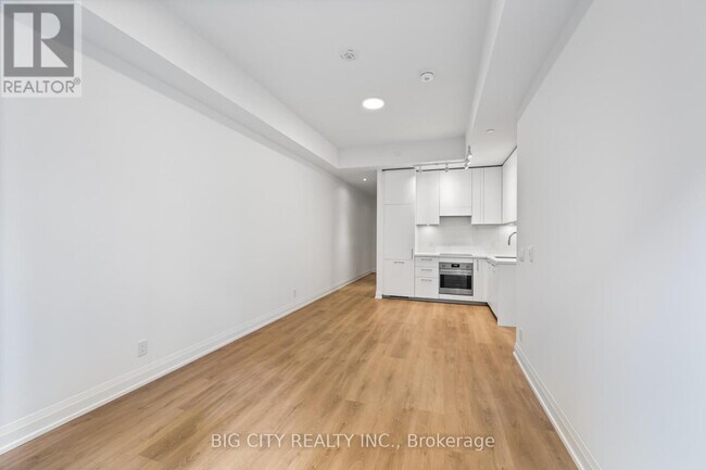 Photo du bâtiment - 36 Brentcliffe Rd