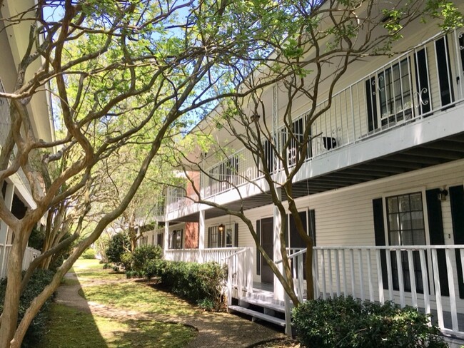 Foto del edificio - 4432 Stumberg Ln
