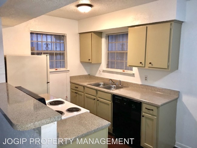 Building Photo - 2 br, 1 bath House - 3119 LANTANA LN
