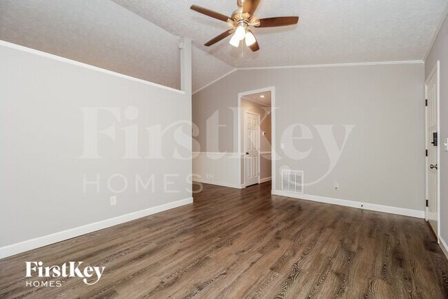 Foto del edificio - 241 Shady Ln