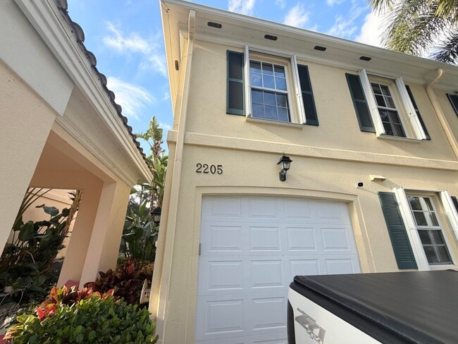 Building Photo - 2205 Telogia Ct