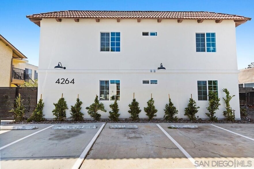 Primary Photo - 4265 42nd St