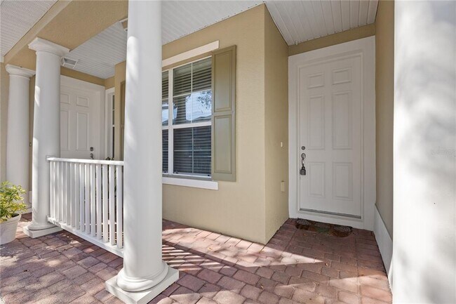 Foto del edificio - 590 Pacito Way