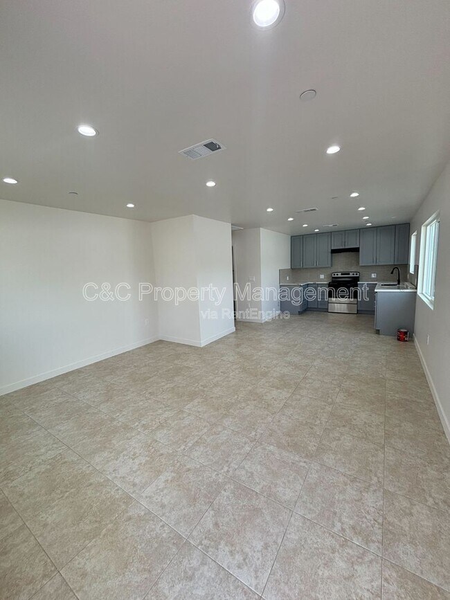 Building Photo - 18110 Gault St