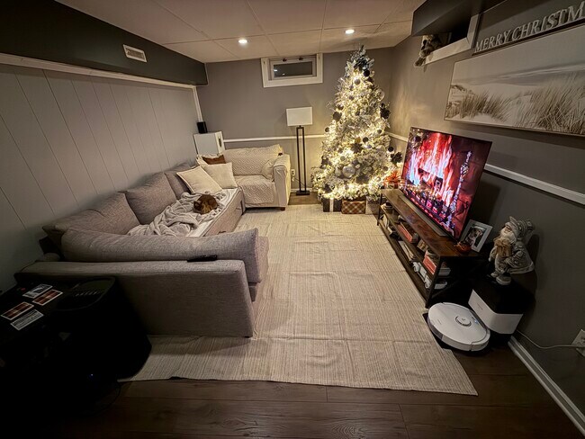 Foto del edificio - 39 Foxon Rd