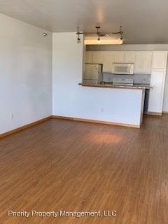 Building Photo - 810 E Laramie St