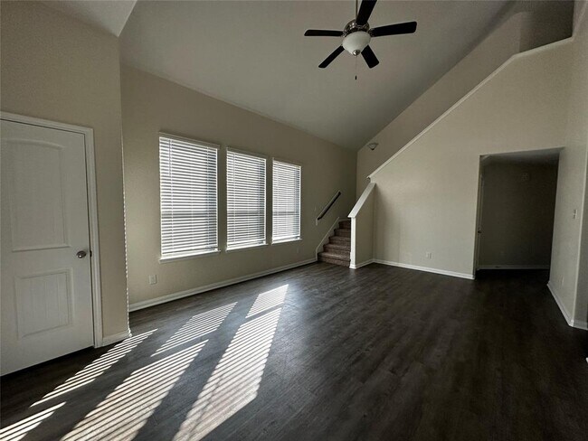 Building Photo - 14646 E Pine Heart Dr
