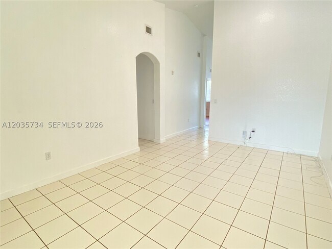 Foto del edificio - 1658 SE 28th Ct