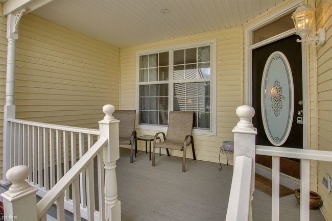 Building Photo - 3 br, 2.5 bath House - 57 Brewster Dr