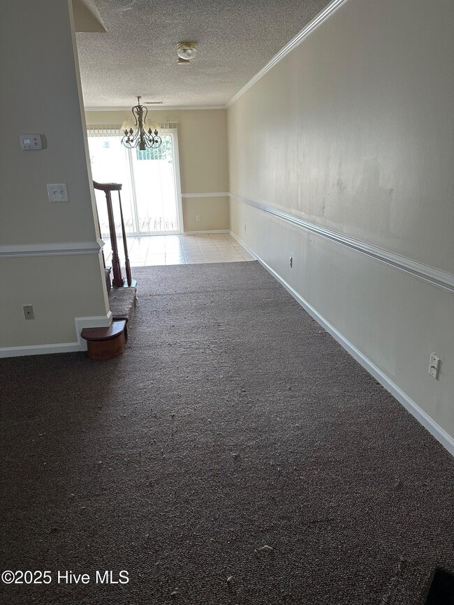 Foto del edificio - 3825 Sterling Pointe Dr