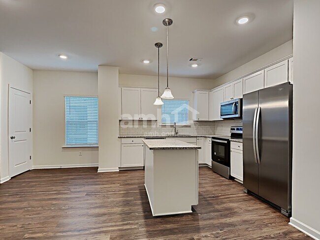 Building Photo - 114 Cheatham Hill Ln