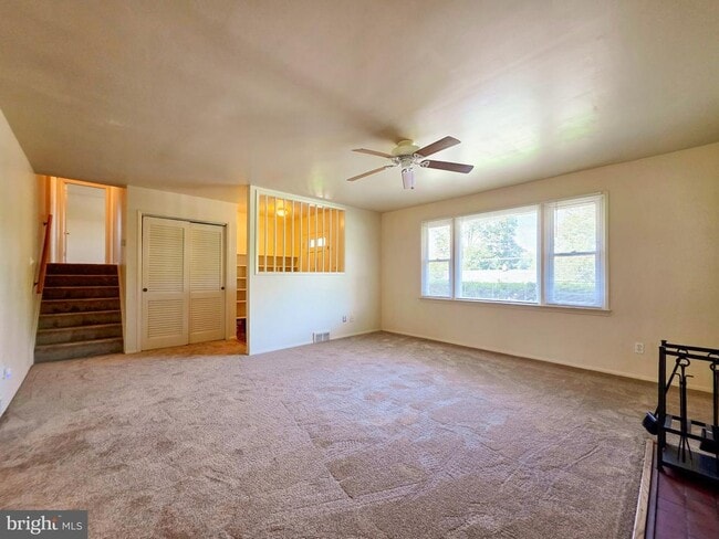Building Photo - 7511 Elgar St