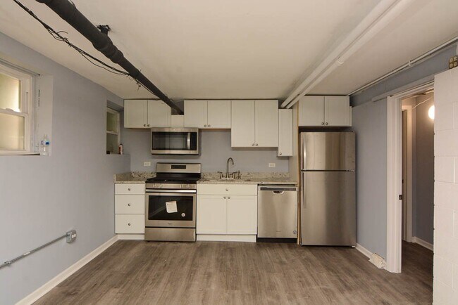 Foto del edificio - 5534 N Artesian Ave