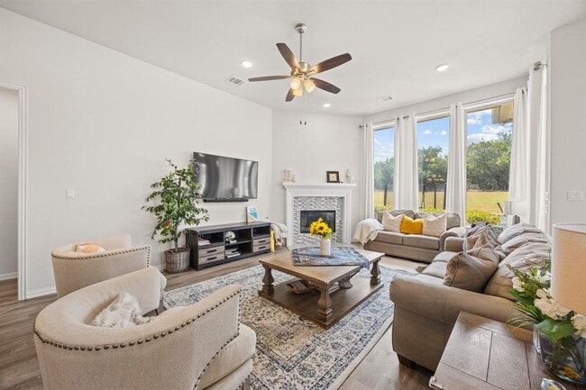 Building Photo - 12329 Mesa Verde Dr