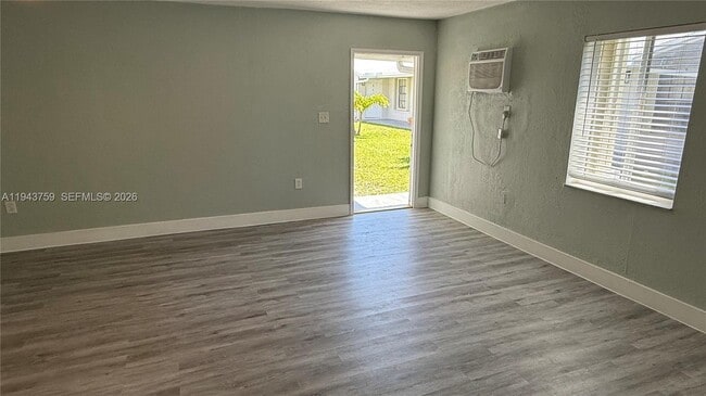 Building Photo - 220 NW 12th St